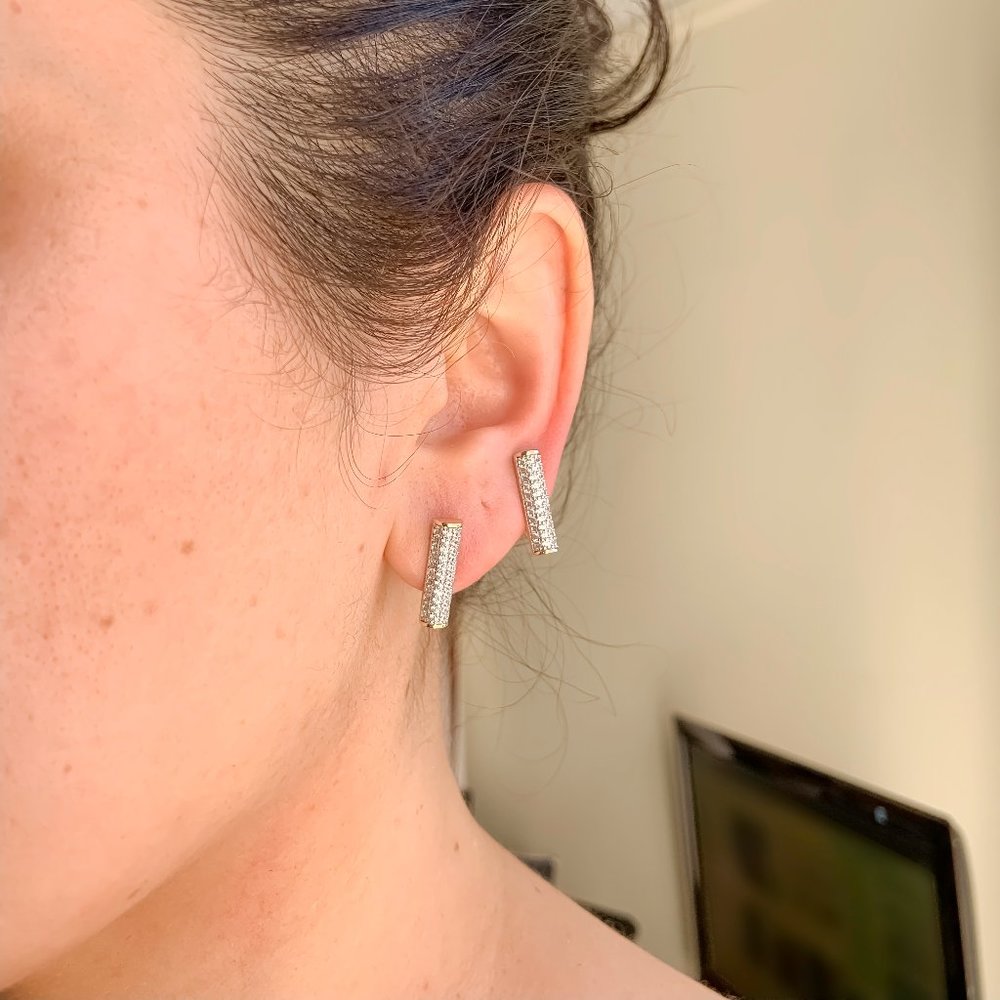 Dianty Crystal Bar Earrings Rhinestone Minimalist - Picture 8 of 8